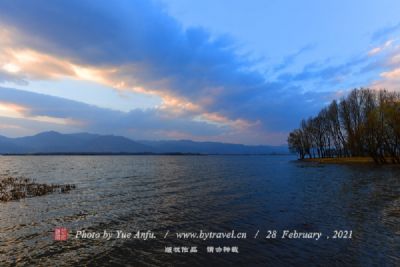 莽措湖自然风景区