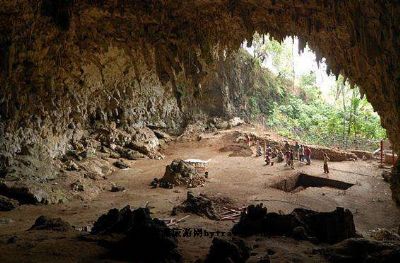 塔博洞穴